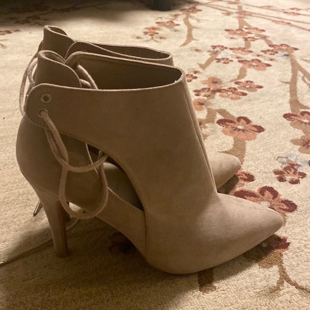 Forever 21 heels -size 9